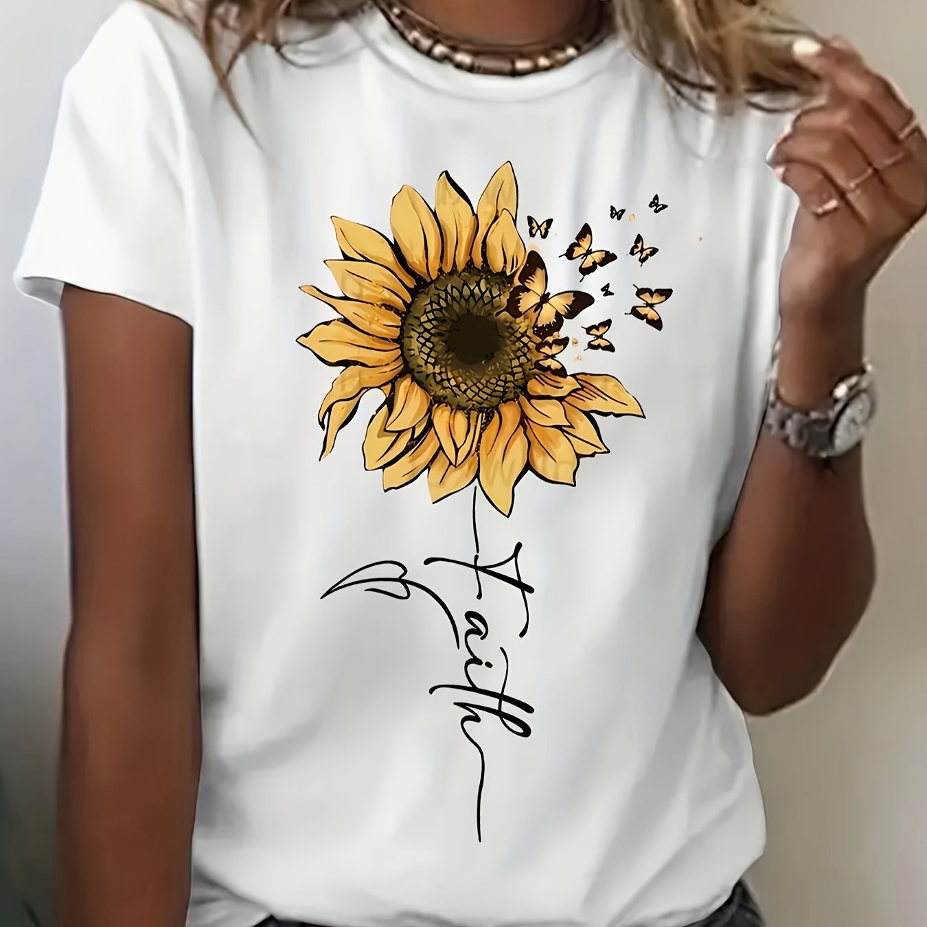 [Cheerful Touch] Women's Sunflower Butterfly T-Shirt Gray