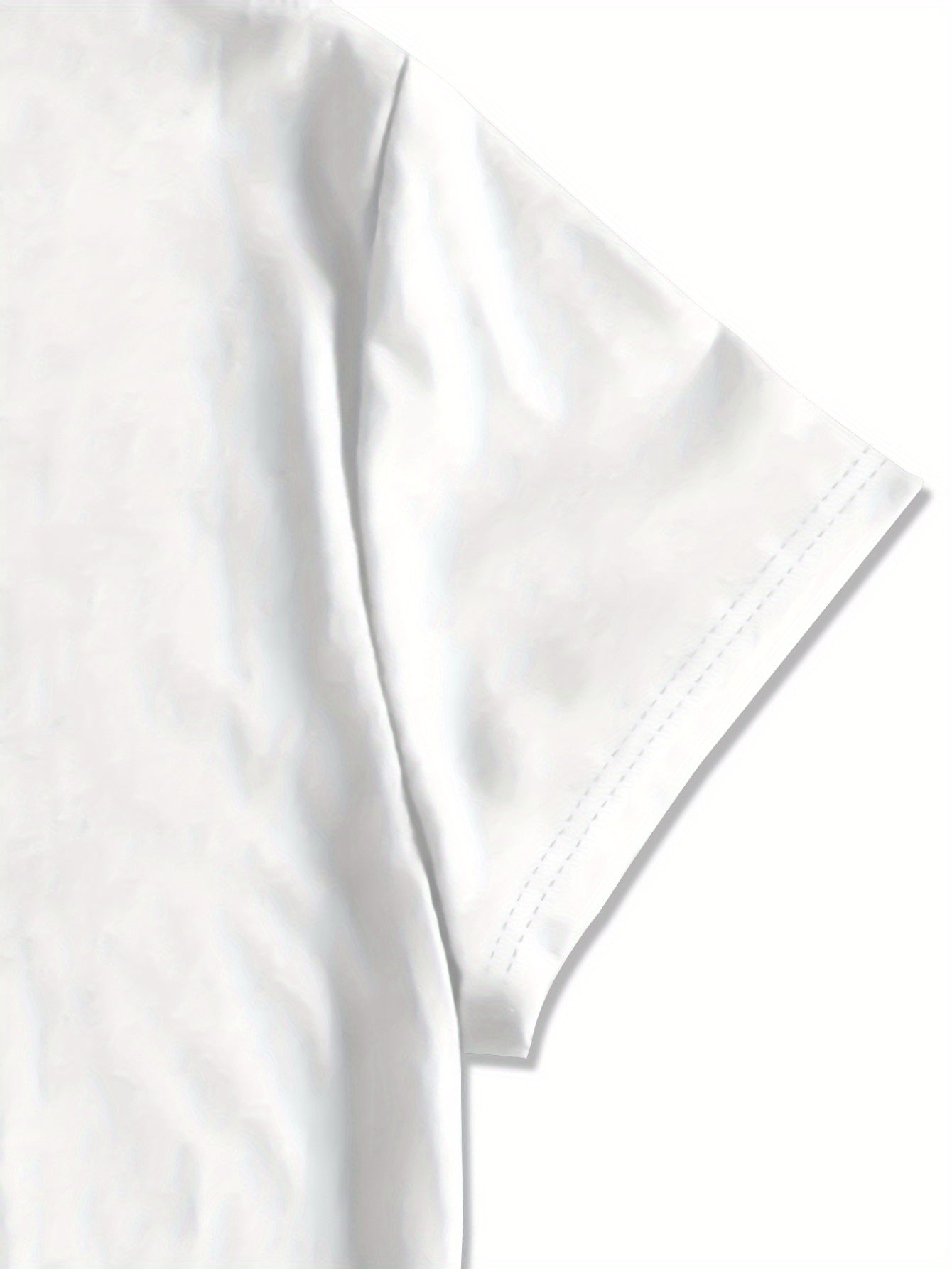 Womens Crew Neck Fashionable Heart Print T-Shirt - Casual Top