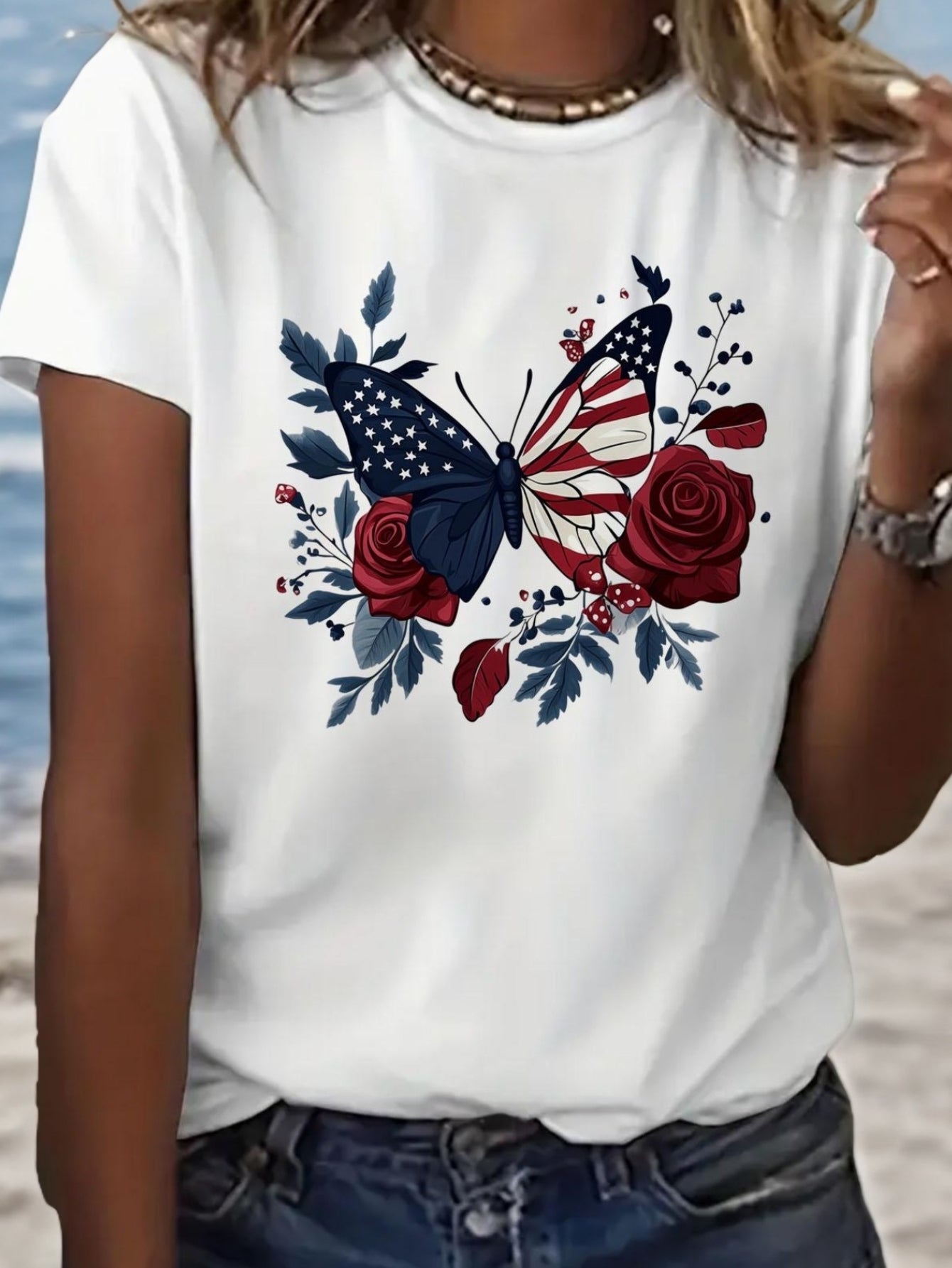 Womens Crew Neck Fashionable Heart Print T-Shirt - Casual Top