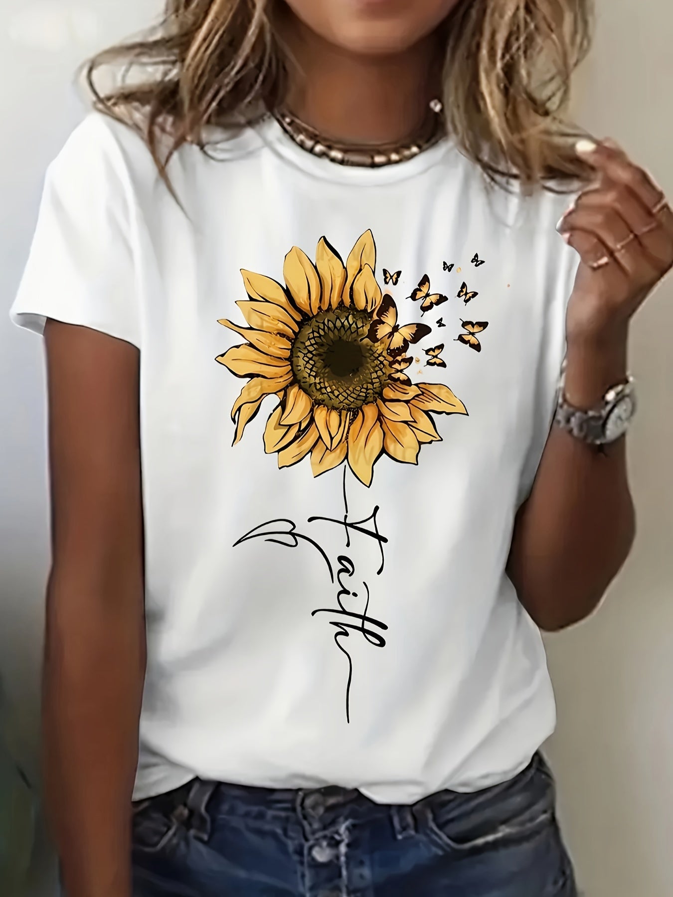 [Cheerful Touch] Women's Sunflower Butterfly T-Shirt Gray